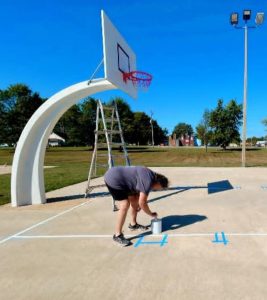 Worked with Union City Parks and Recreation and other community members to spruce up the basketball courts at a park. 